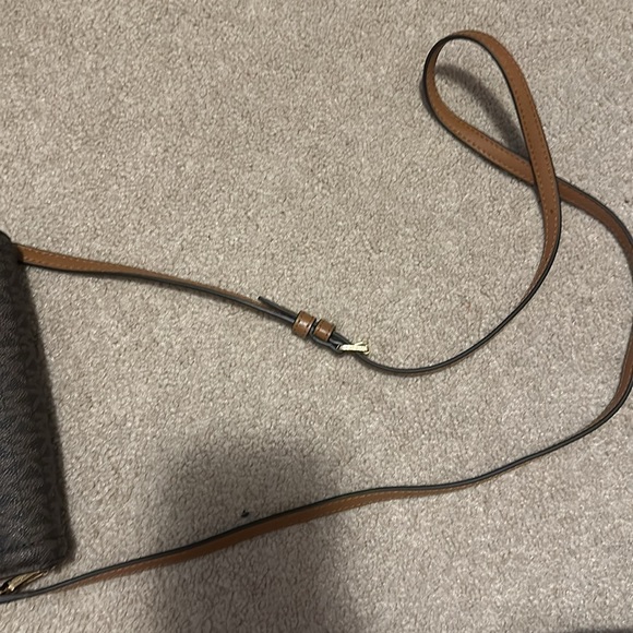 Gently used Michael Kors Jet Set Small Logo Convertible purse! - Picture 8 of 8